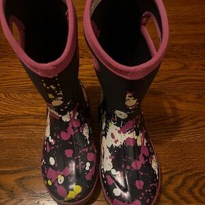 DSG Kids Rain & Snow Boots - Black and Pink